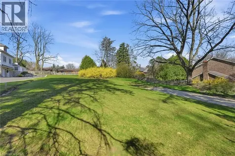 206 Lovers Lane Ancaster ON L9G 1G9