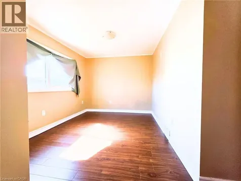 214 Fairfield Avenue Hamilton ON L8H 5H6