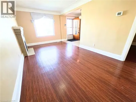 214 Fairfield Avenue Hamilton ON L8H 5H6