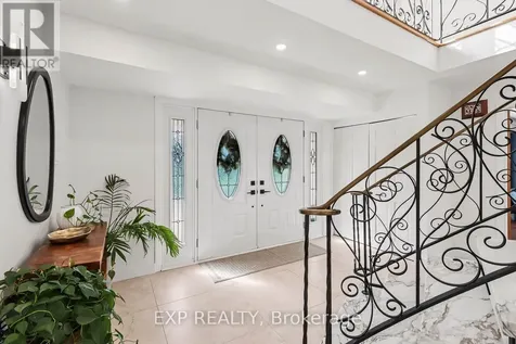 11 Lennon Drive Ottawa ON K1V 1G9