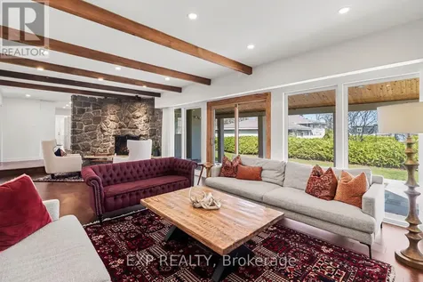 11 Lennon Drive Ottawa ON K1V 1G9