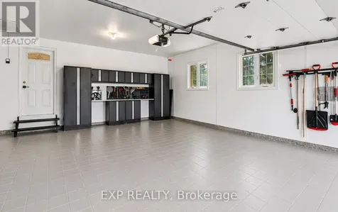 11 Lennon Drive Ottawa ON K1V 1G9