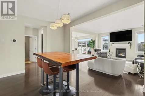 504 Yellow Birch Street Ottawa ON K1W 0J3