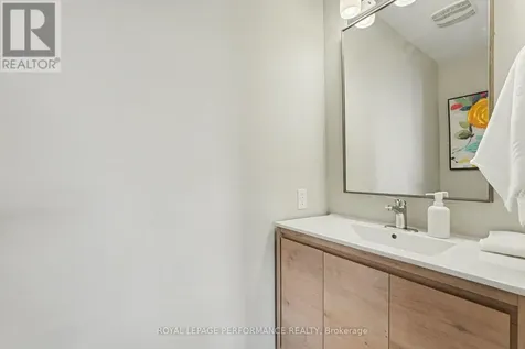 504 Yellow Birch Street Ottawa ON K1W 0J3