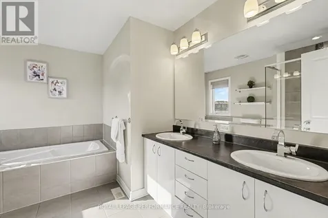 504 Yellow Birch Street Ottawa ON K1W 0J3
