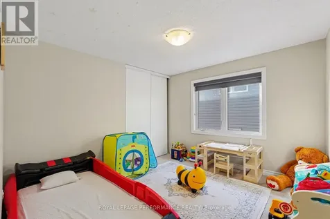 504 Yellow Birch Street Ottawa ON K1W 0J3