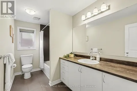 504 Yellow Birch Street Ottawa ON K1W 0J3