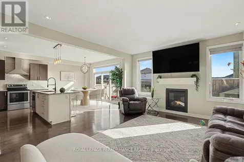 504 Yellow Birch Street Ottawa ON K1W 0J3