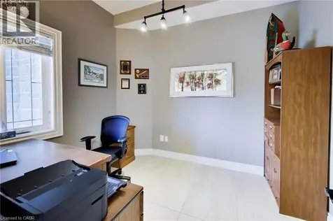 73 Lake Avenue Drive Stoney Creek ON L8G 1X7