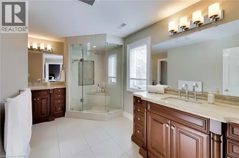73 Lake Avenue Drive Stoney Creek ON L8G 1X7