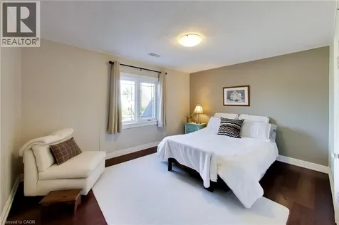 73 Lake Avenue Drive Stoney Creek ON L8G 1X7