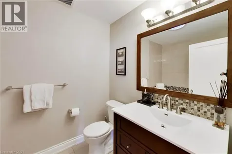 73 Lake Avenue Drive Stoney Creek ON L8G 1X7