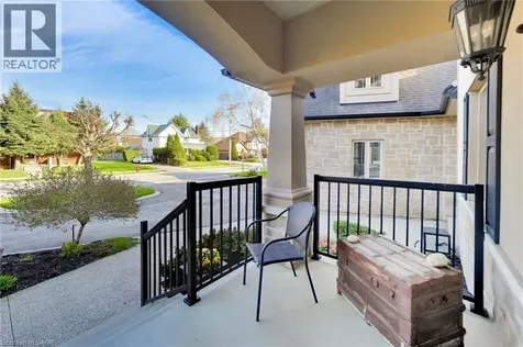 73 Lake Avenue Drive Stoney Creek ON L8G 1X7