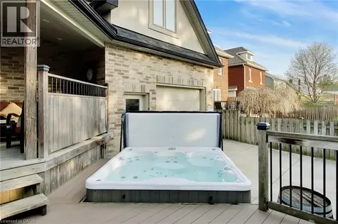 73 Lake Avenue Drive Stoney Creek ON L8G 1X7