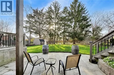 73 Lake Avenue Drive Stoney Creek ON L8G 1X7
