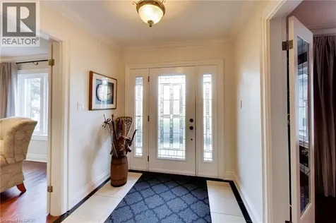 73 Lake Avenue Drive Stoney Creek ON L8G 1X7