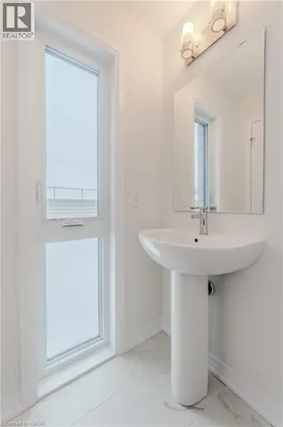 15 Urbane Boulevard Kitchener ON N2E 0H8