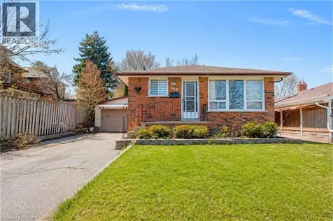 340 Fairlawn Street Oshawa ON L1J 4R3