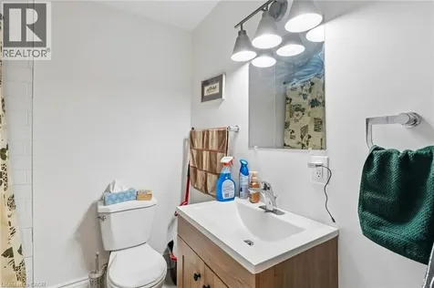 26 Albina Street Welland ON L3C 1P3