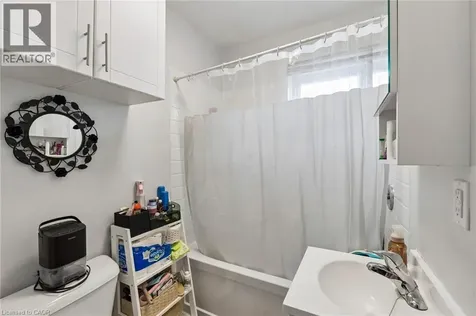 26 Albina Street Welland ON L3C 1P3