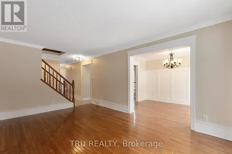 1078 St Emmanuel Terrace Ottawa ON K1C 2J7