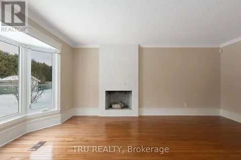 1078 St Emmanuel Terrace Ottawa ON K1C 2J7