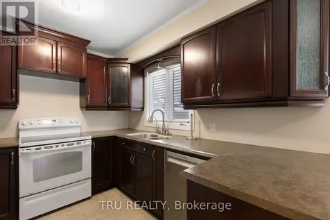 1078 St Emmanuel Terrace Ottawa ON K1C 2J7