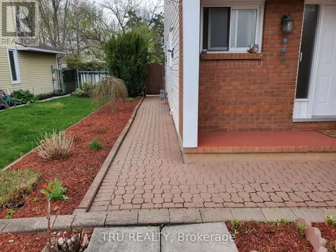 1078 St Emmanuel Terrace Ottawa ON K1C 2J7