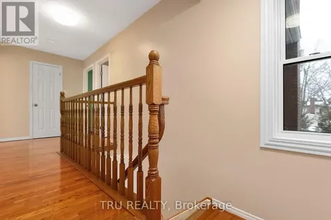 1078 St Emmanuel Terrace Ottawa ON K1C 2J7
