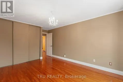 1078 St Emmanuel Terrace Ottawa ON K1C 2J7
