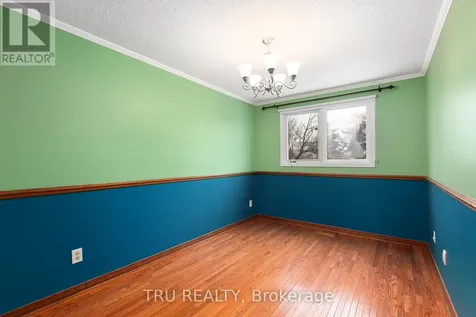 1078 St Emmanuel Terrace Ottawa ON K1C 2J7