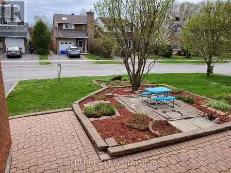 1078 St Emmanuel Terrace Ottawa ON K1C 2J7