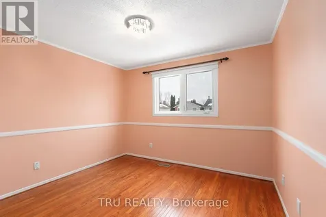 1078 St Emmanuel Terrace Ottawa ON K1C 2J7