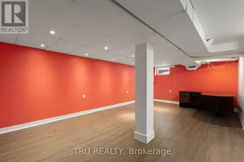 1078 St Emmanuel Terrace Ottawa ON K1C 2J7