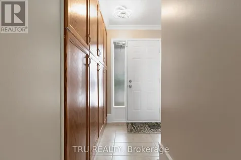 1078 St Emmanuel Terrace Ottawa ON K1C 2J7
