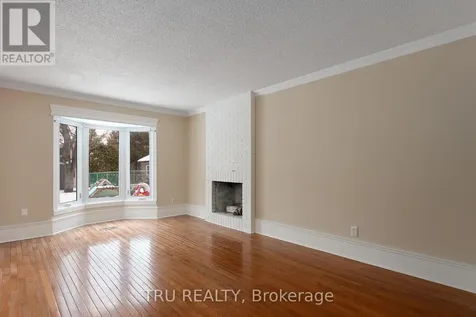 1078 St Emmanuel Terrace Ottawa ON K1C 2J7