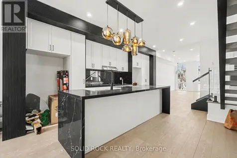 828 Alpine Avenue Ottawa ON K2B 5R6
