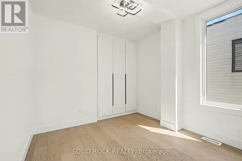 828 Alpine Avenue Ottawa ON K2B 5R6