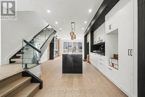 828 Alpine Avenue Ottawa ON K2B 5R6