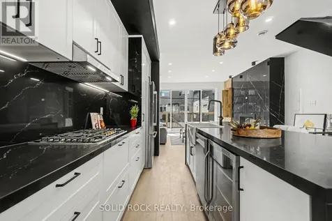 826 Alpine Avenue Ottawa ON K2B 5R6