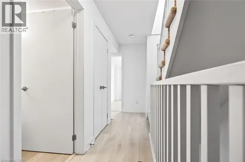 1121 Cooke Boulevard Burlington ON L7T 0C3