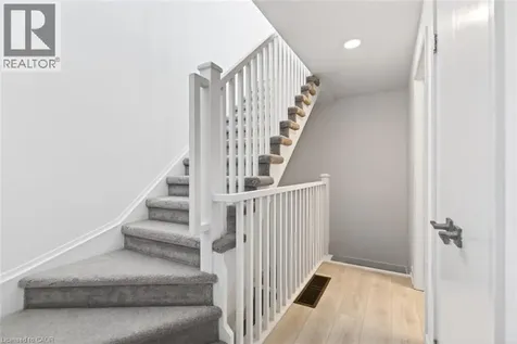 1121 Cooke Boulevard Burlington ON L7T 0C3