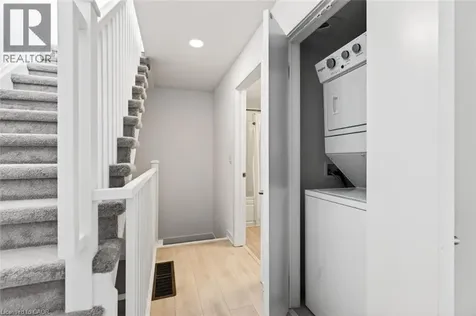 1121 Cooke Boulevard Burlington ON L7T 0C3