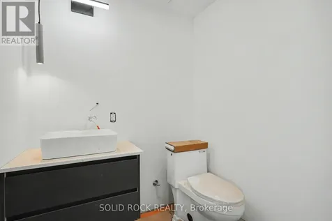 838 Alpine Avenue Ottawa ON K2B 5R6
