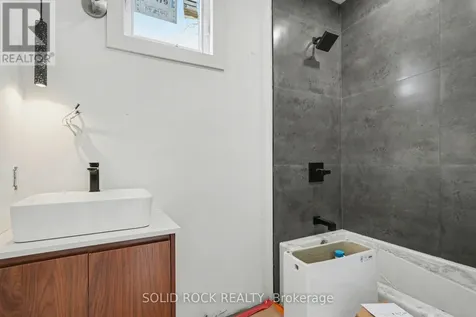 838 Alpine Avenue Ottawa ON K2B 5R6
