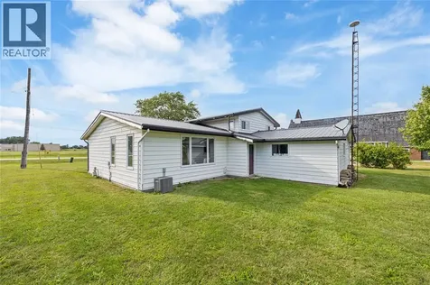 7882+7884 Rawlings Road Lambton Shores ON N0N 1J0
