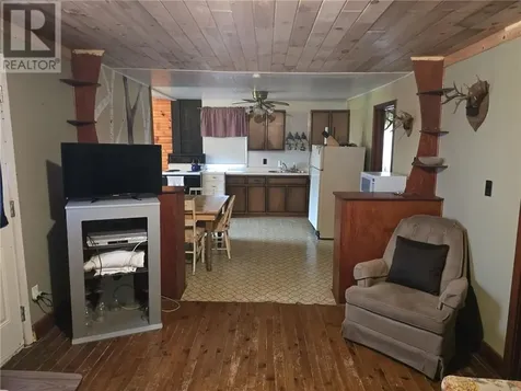 916 Campbell Road Evansville ON P0P 1E0