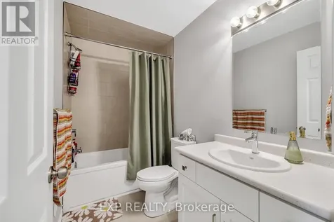 106 Lomond Lane Kitchener ON N2R 0T6