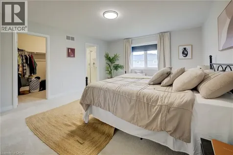 36 Alicia Crescent Thorold ON L3C 7M5