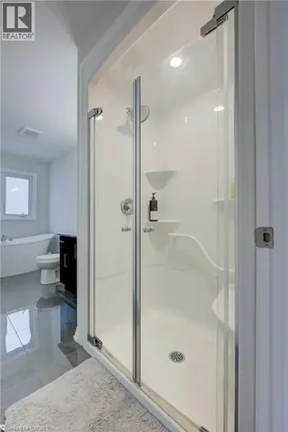 36 Alicia Crescent Thorold ON L3C 7M5